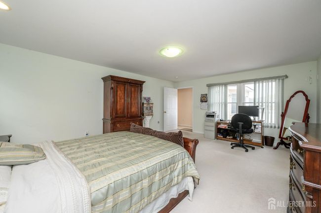 751 S Middlesex Ave, House other with 5 bedrooms, 6 bathrooms and null parking in Colonia NJ | Image 20