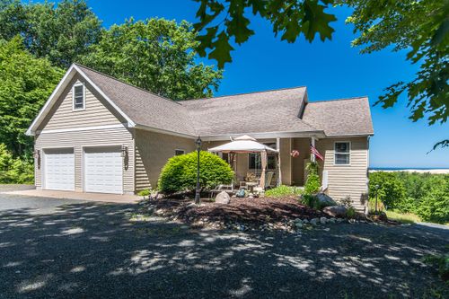 8562 W Woodridge Drive, Mears, MI, 49436 | Card Image