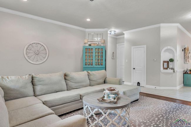 4401 Windrush Blvd, House other with 4 bedrooms, 5 bathrooms and null parking in Longview TX | Image 10