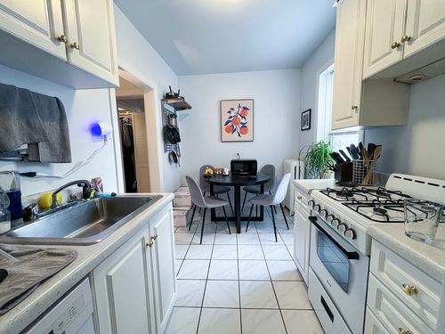 apt-1n-654 W Oakdale Ave, Chicago, IL, 60657-5369 | Card Image