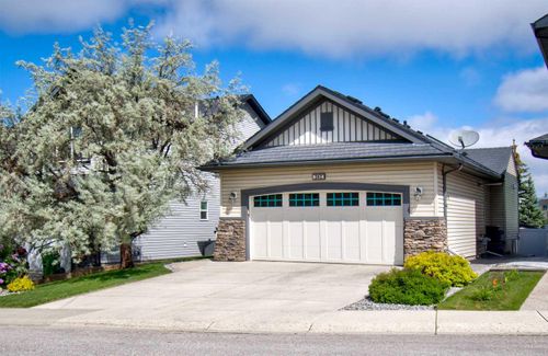 242 Kingsbury View Se, Airdrie, AB, T4A0E6 | Card Image