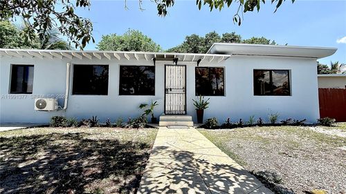 1352 Nw 112th Ter, Miami, FL, 33167-3654 | Card Image