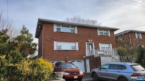 544 8th St, Palisades Park, NJ, 07650-2310 | Card Image