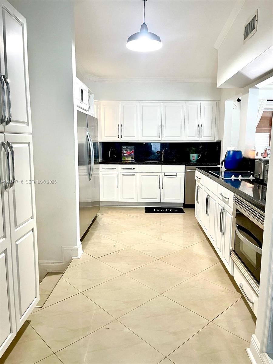 Residential Lease in Miami 3