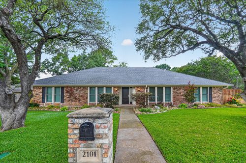 2101 Brentgate Dr, Arlington, TX, 76017-1626 | Card Image