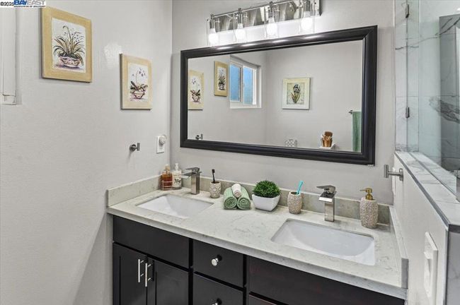 17860 Almond Rd, House other with 5 bedrooms, 4 bathrooms and 4 parking in Castro Valley CA | Image 34
