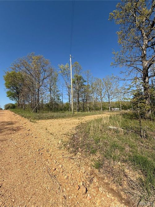 149 N Roanoak Rd, Salem, MO, 65560 | Card Image