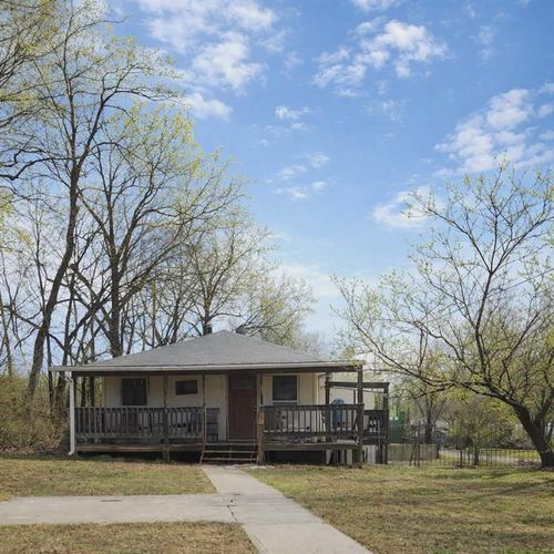40 Ne Munger Ave, Kansas City, MO, 64119-3014 | Card Image