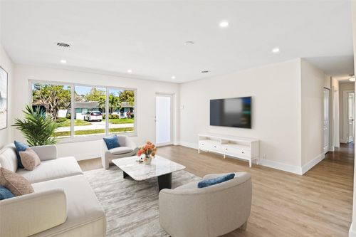 1104 Se 7th Street, Deerfield Beach, FL, 33441 | Card Image