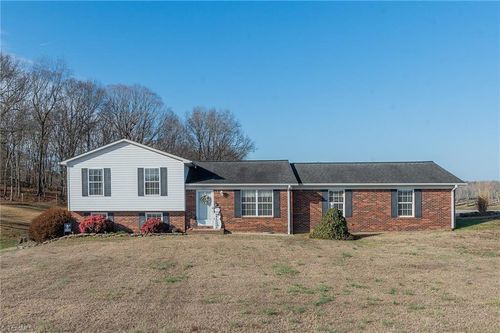 2011 Lamb Road, Lexington, NC, 27295 | Card Image