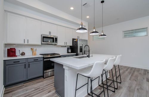 970 Highland Cross Dr, Houston, TX, 77073 | Card Image
