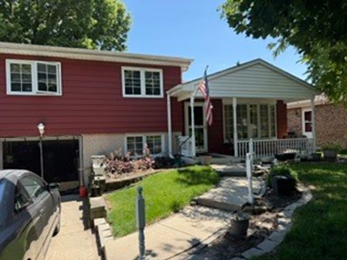 705 S Dryden Place, Arlington Heights, IL, 60005 | Card Image