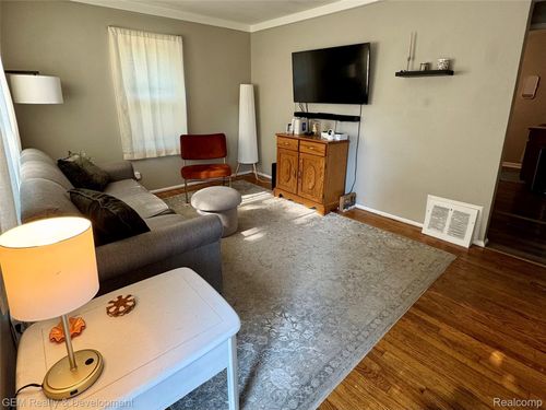 11430 Garfield, Redford, MI, 48239-2070 | Card Image