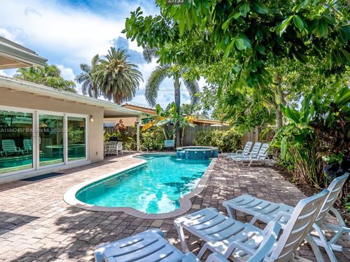 906 N 13th Ave, Hollywood, FL, 33019-3131 | Card Image
