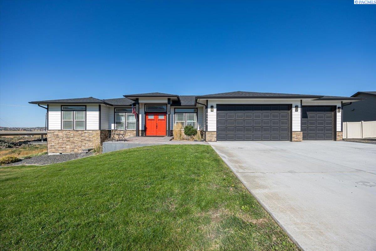 Sagebrush Rd, Kennewick, WA 99338