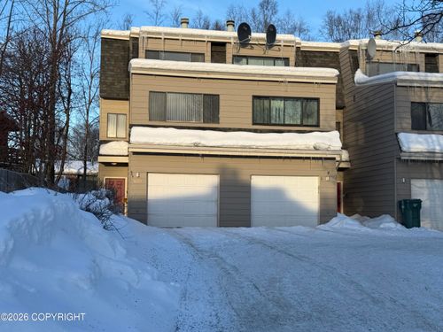 6251 E 41st Ct, Anchorage, AK, 99504-4411 | Card Image