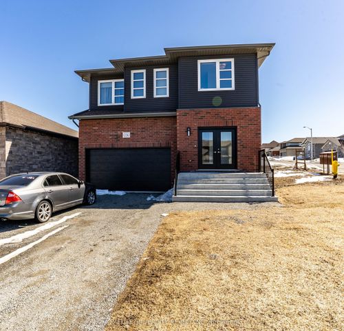174 Jeanine St, Sudbury, ON, P3B0E8 | Card Image