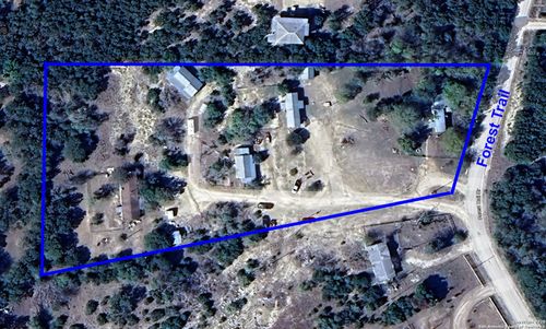 257 Forest Trail Dr, Bandera, TX, 78003-3946 | Card Image