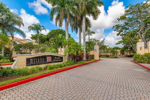 205-1743 Village Blvd, West Palm Beach, FL, 33409-2069 | Card Image