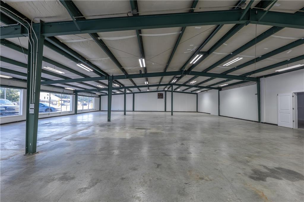 Commercial Sale in Calhoun 3