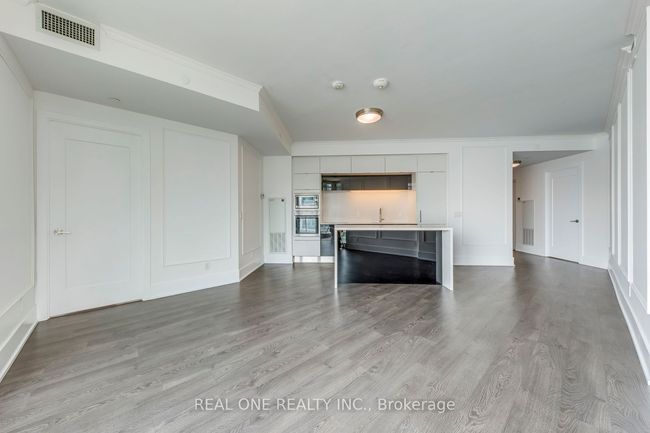 818 - 1 Edgewater Dr, Condo with 2 bedrooms, 3 bathrooms and null parking in Toronto ON | Image 19