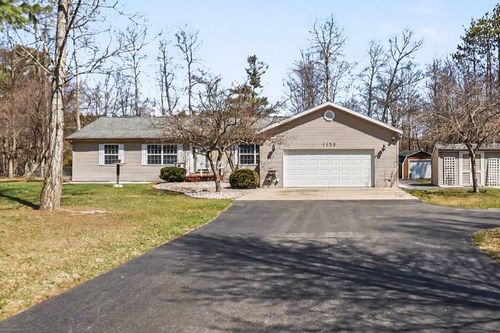 1130 N Brookridge Rd, Ludington, MI, 49431-8697 | Card Image