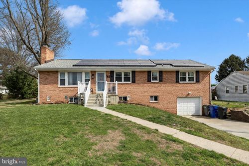 814 2nd Ave, BRUNSWICK, MD, 21716-1437 | Card Image