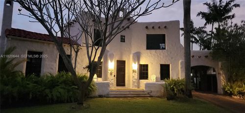 85 Deer Run, Miami Springs, FL, 33166-5785 | Card Image