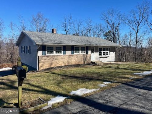 2099 Muddy Run Rd, MIFFLINTOWN, PA, 17059-8808 | Card Image