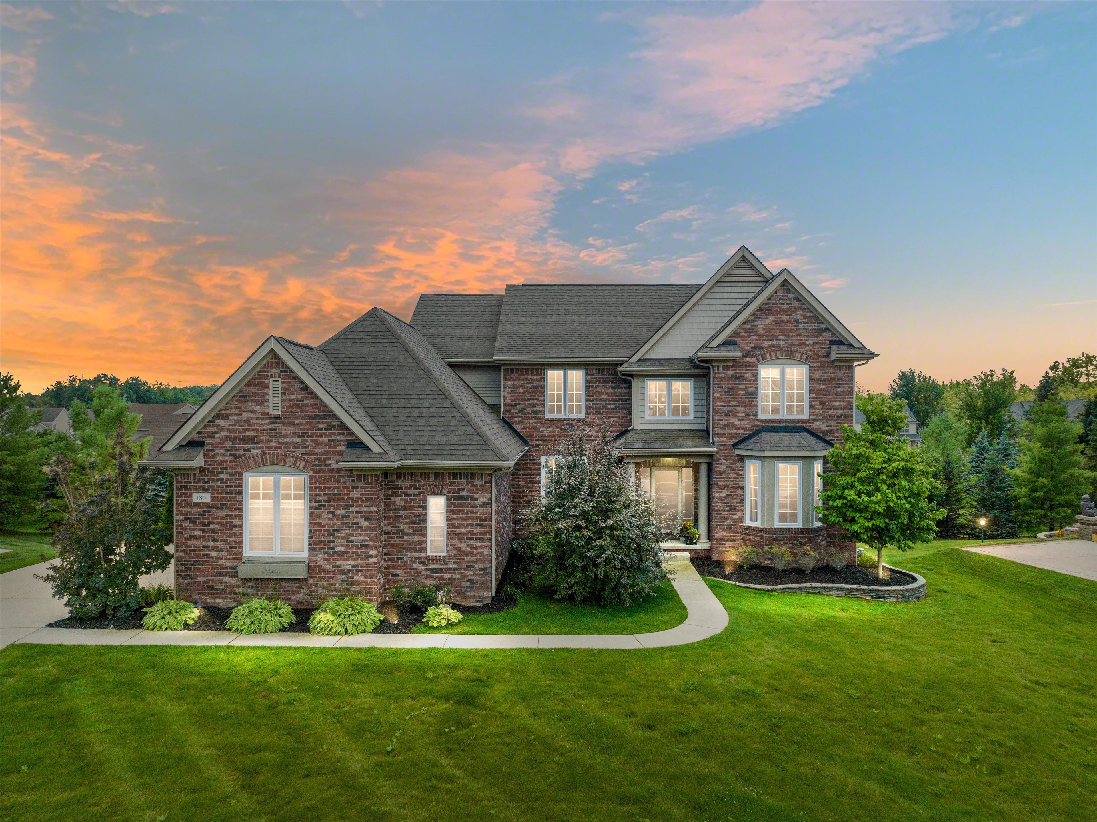 Mill House Dr, Oakland, MI 48363