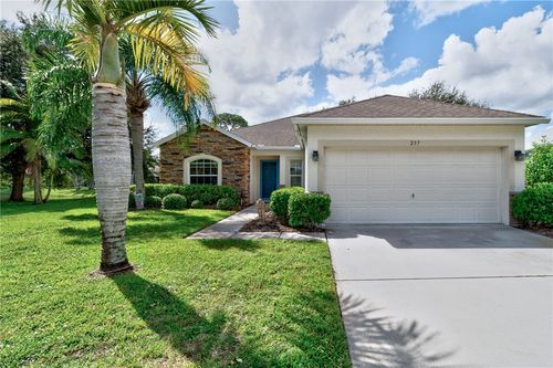 237 Briarcliff Cir, Sebastian, FL, 32958-8692 | Card Image