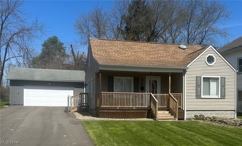7925 2nd St, Masury, OH, 44438-1438 | Card Image