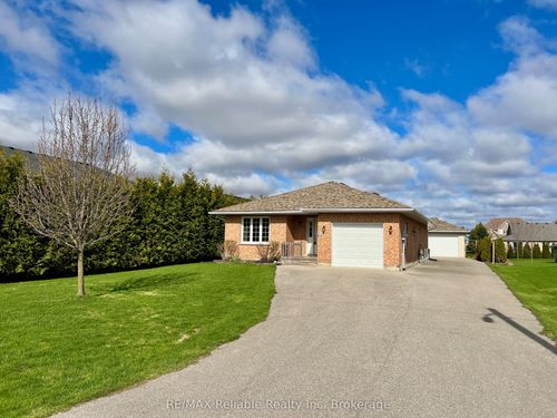 75 Ord St, Seaforth, ON, N0K | Card Image