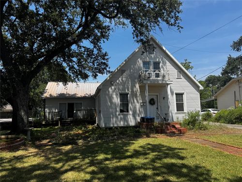 1114 Luling Ave, Nederland, TX, 77627-3712 | Card Image