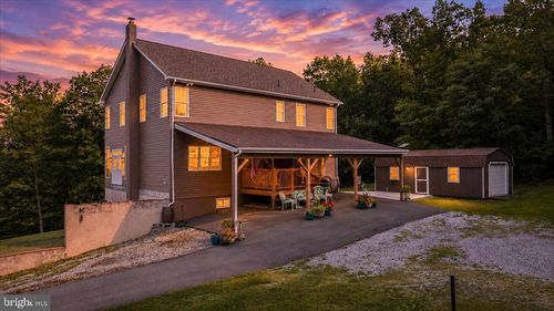 460 Roys Ln, HEDGESVILLE, WV, 25427-3792 | Card Image
