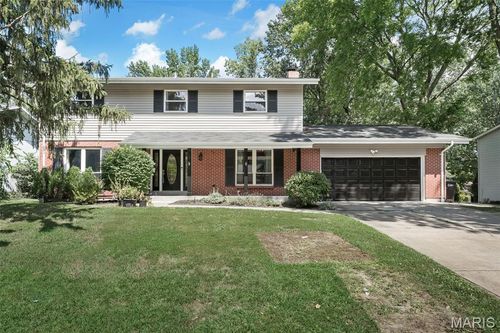 56 Normandy Dr, Lake St Louis, MO, 63367-1501 | Card Image