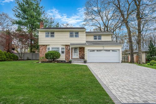 42 Pitt Ave, Deer Park, NY, 11729-1807 | Card Image