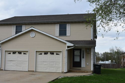 2520 E Clark St, Diamond, IL, 60416-9700 | Card Image