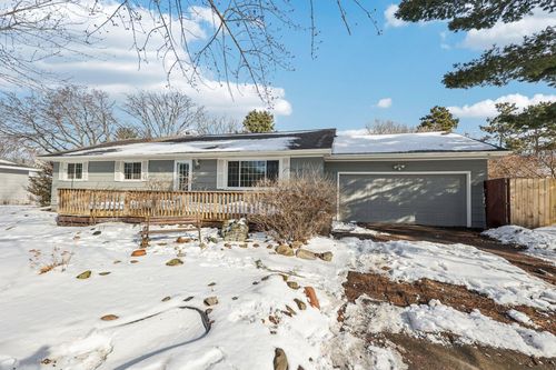 305 97th Ave Nw, Coon Rapids, MN, 55433-5606 | Card Image