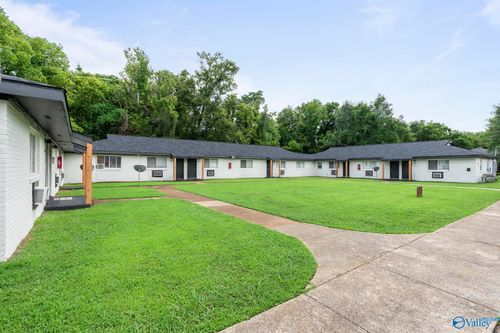 4105 Broyles Ave Sw, Huntsville, AL, 35805-6057 | Card Image