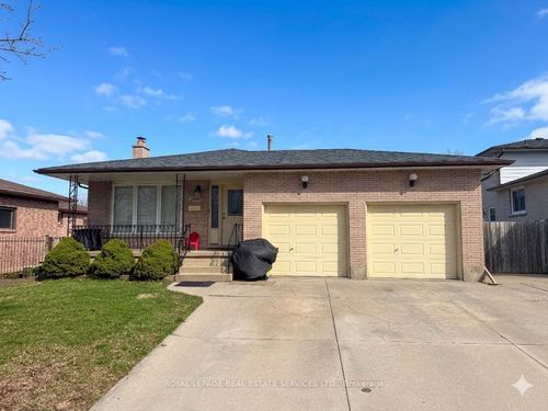bsmt-260 Green Rd, Stoney Creek, ON, L8E4J8 | Card Image