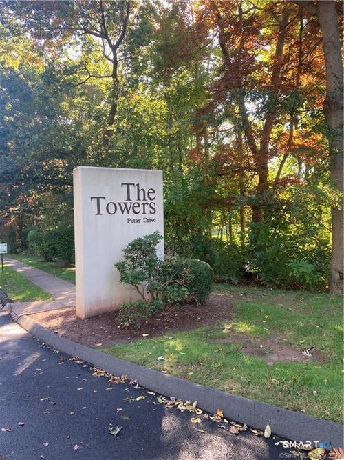 102s-2 Putter Dr, Wallingford, CT, 06492-5035 | Card Image