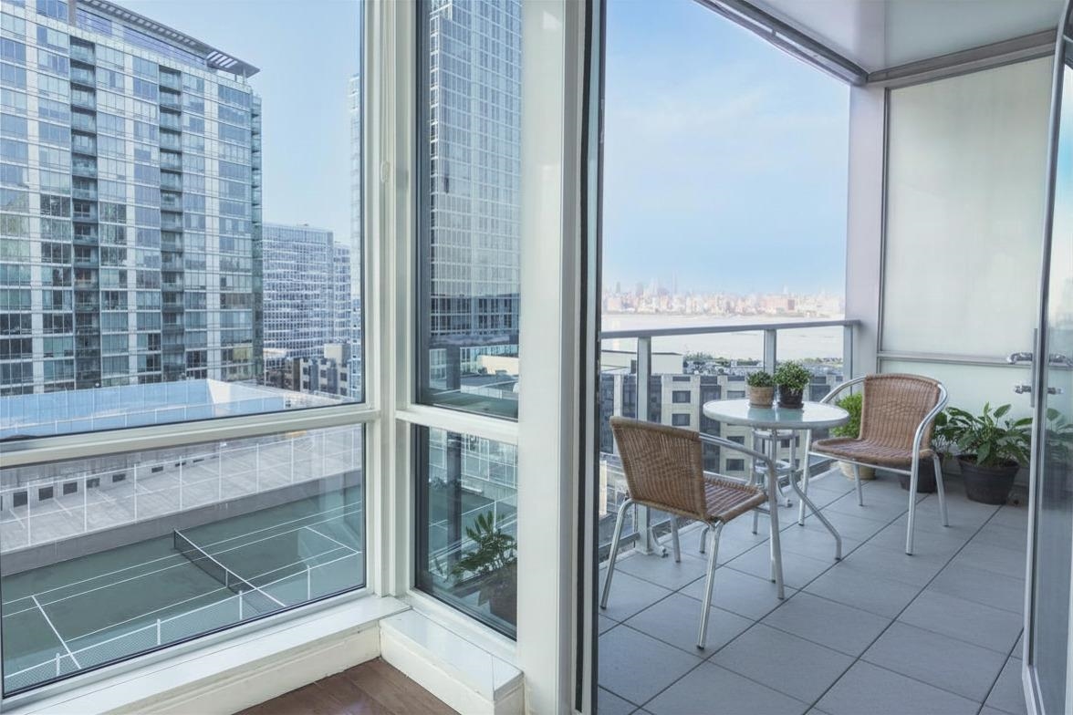 Residential in JC, Downtown 2