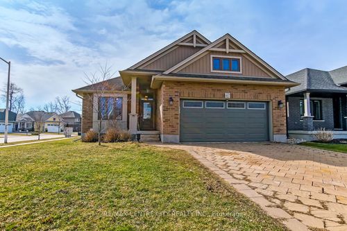 417 Beamish Street, Central Elgin, ON, N5L0A7 | Card Image