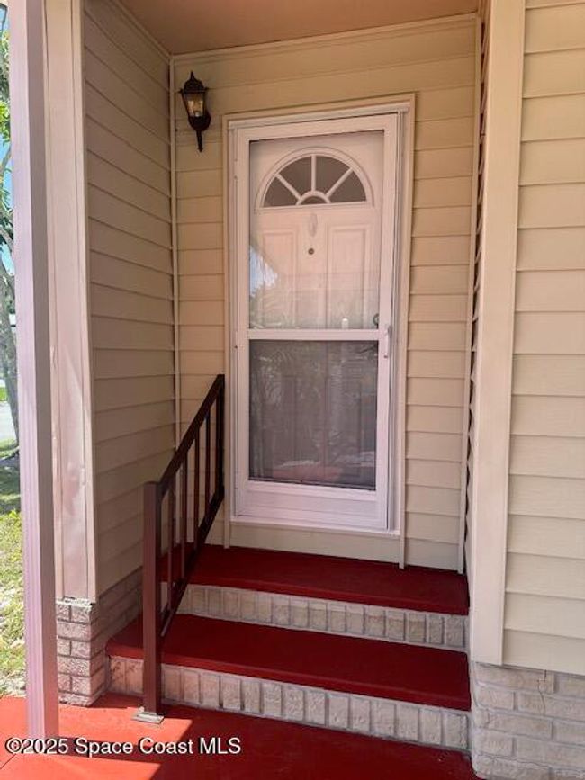 900 Oleander Cir, House other with 2 bedrooms, 2 bathrooms and null parking in Barefoot Bay FL | Image 4