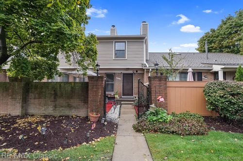 40041 Crosswinds, Novi, MI, 48375-5006 | Card Image