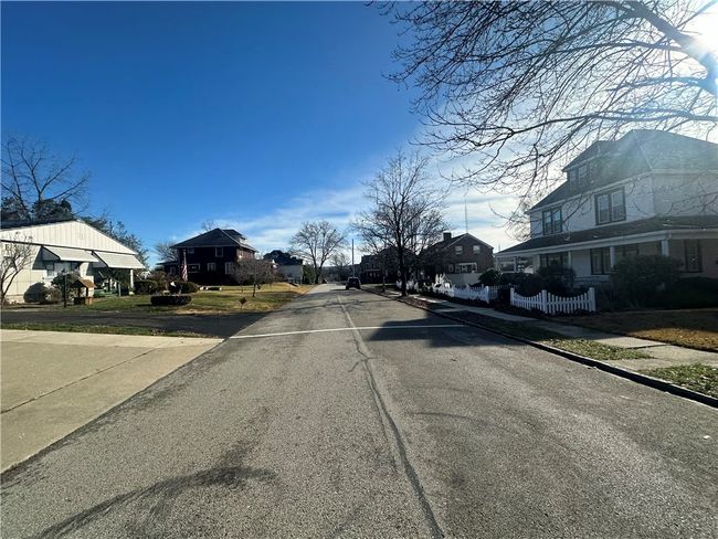 809 Arthur Ave, House other with 3 bedrooms, 1 bathrooms and 2 parking in Scottdale PA | Image 11