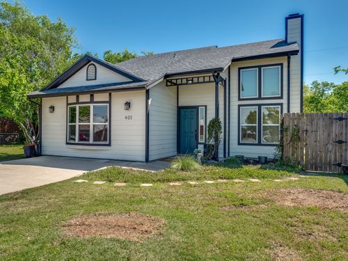 401 N Sierra Trl, Pilot Point, TX, 76258-2610 | Card Image