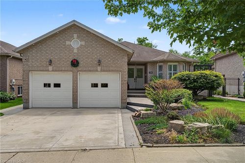 136 Johnston Ave, Cambridge, ON, N3C4P4 | Card Image