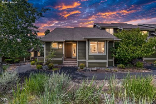 10707 Village Loop, Redmond, OR, 97756-7445 | Card Image